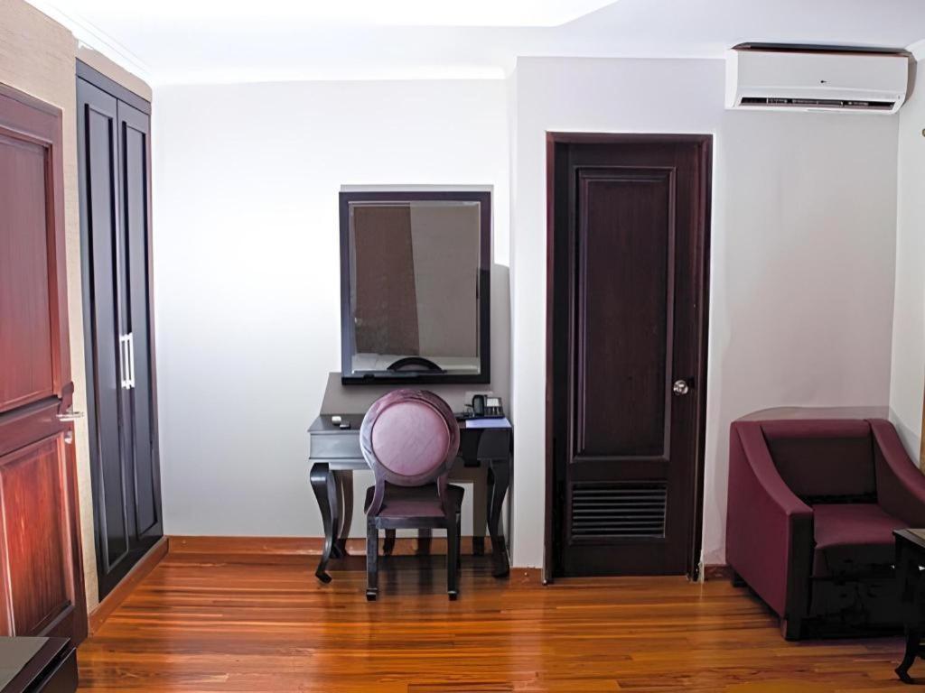 P Hotel Dżakarta Zewnętrze zdjęcie