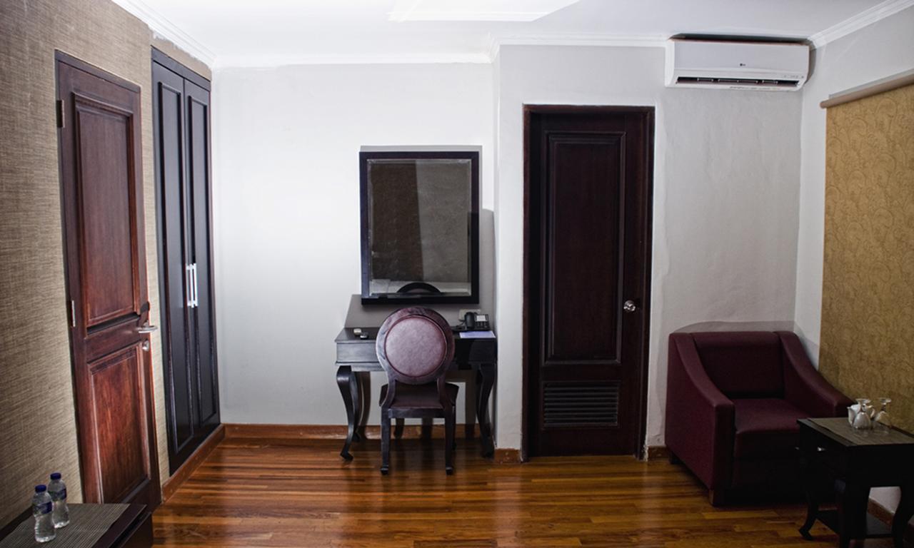 P Hotel Dżakarta Zewnętrze zdjęcie
